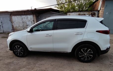 KIA Sportage IV рестайлинг, 2019 год, 2 350 000 рублей, 25 фотография