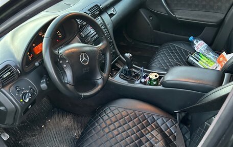 Mercedes-Benz C-Класс, 2001 год, 290 000 рублей, 5 фотография