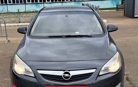 Opel Astra J, 2011 год, 695 000 рублей, 3 фотография