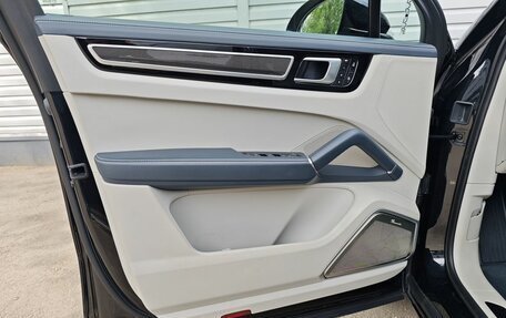 Porsche Cayenne III, 2022 год, 14 990 000 рублей, 15 фотография