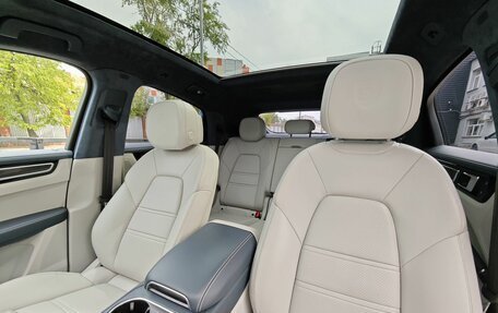 Porsche Cayenne III, 2022 год, 14 990 000 рублей, 20 фотография