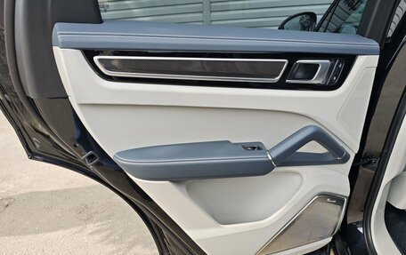 Porsche Cayenne III, 2022 год, 14 990 000 рублей, 21 фотография