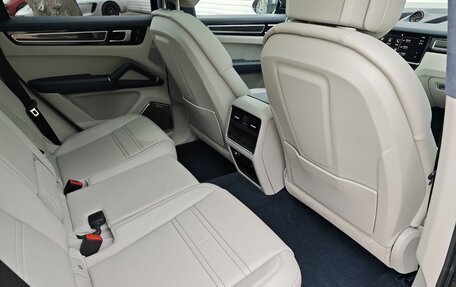 Porsche Cayenne III, 2022 год, 14 990 000 рублей, 25 фотография