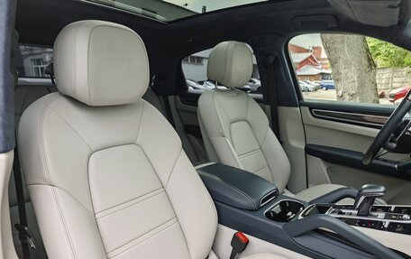 Porsche Cayenne III, 2022 год, 14 990 000 рублей, 28 фотография