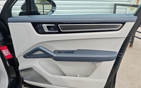 Porsche Cayenne III, 2022 год, 14 990 000 рублей, 27 фотография