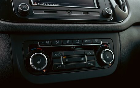 Volkswagen Tiguan I, 2014 год, 1 195 000 рублей, 15 фотография