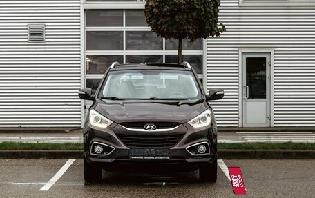 Hyundai ix35 I рестайлинг, 2015 год, 1 145 000 рублей, 2 фотография