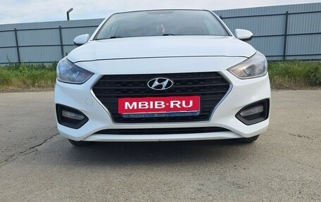 Hyundai Solaris II рестайлинг, 2019 год, 1 300 000 рублей, 5 фотография