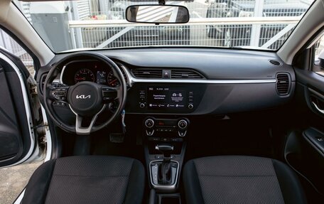 KIA Rio IV, 2021 год, 1 395 000 рублей, 16 фотография