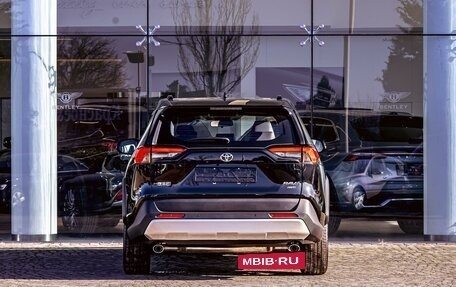 Toyota RAV4, 2022 год, 2 995 000 рублей, 5 фотография