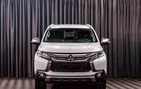 Mitsubishi Pajero Sport III рестайлинг, 2019 год, 2 875 000 рублей, 2 фотография