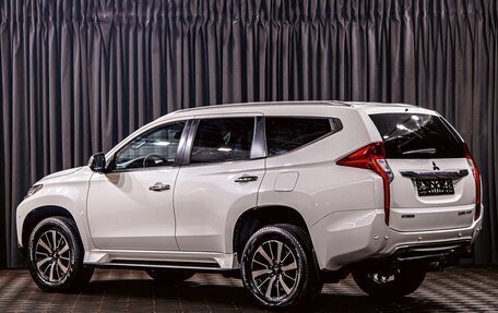 Mitsubishi Pajero Sport III рестайлинг, 2019 год, 2 875 000 рублей, 4 фотография