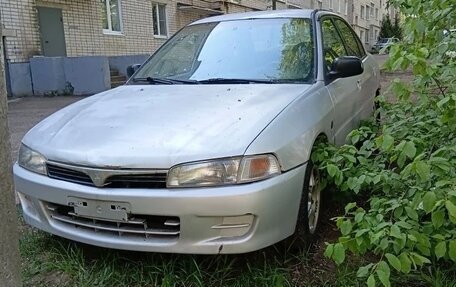 Mitsubishi Mirage VI рестайлинг, 2001 год, 80 000 рублей, 3 фотография