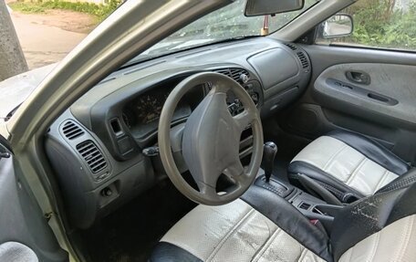 Mitsubishi Mirage VI рестайлинг, 2001 год, 80 000 рублей, 5 фотография