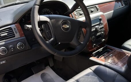 Chevrolet Tahoe III, 2008 год, 2 100 000 рублей, 5 фотография