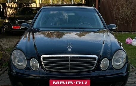 Mercedes-Benz E-Класс, 2004 год, 749 999 рублей, 1 фотография