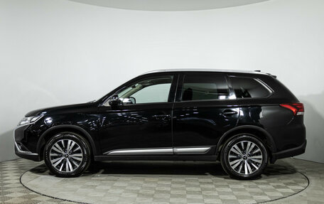 Mitsubishi Outlander III рестайлинг 3, 2020 год, 2 649 700 рублей, 8 фотография