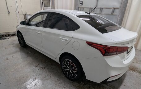 Hyundai Solaris II рестайлинг, 2018 год, 1 360 000 рублей, 9 фотография