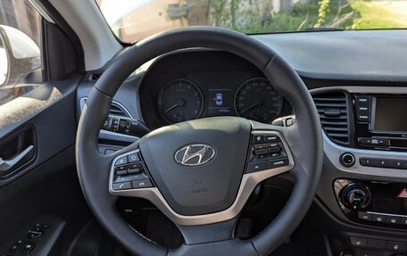 Hyundai Solaris II рестайлинг, 2018 год, 1 360 000 рублей, 21 фотография