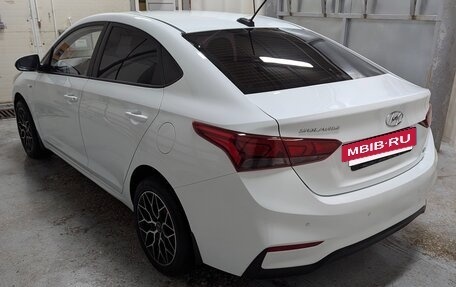 Hyundai Solaris II рестайлинг, 2018 год, 1 360 000 рублей, 13 фотография