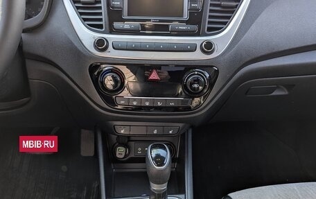 Hyundai Solaris II рестайлинг, 2018 год, 1 360 000 рублей, 18 фотография