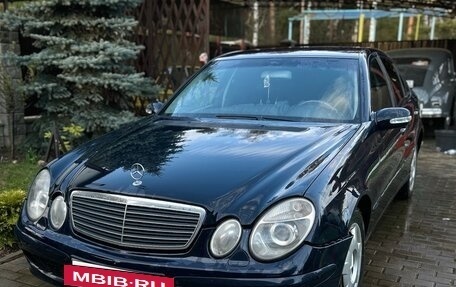 Mercedes-Benz E-Класс, 2004 год, 749 999 рублей, 2 фотография