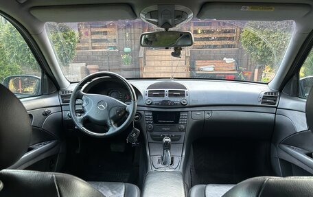 Mercedes-Benz E-Класс, 2004 год, 749 999 рублей, 9 фотография