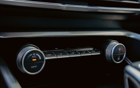 Geely Coolray I, 2022 год, 1 635 000 рублей, 16 фотография