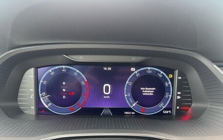 Skoda Octavia IV, 2023 год, 2 350 013 рублей, 16 фотография
