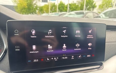Skoda Octavia IV, 2023 год, 2 350 013 рублей, 19 фотография