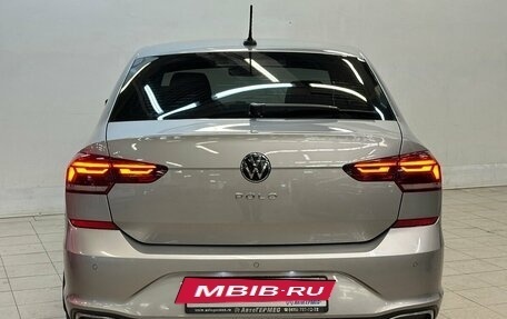 Volkswagen Polo VI (EU Market), 2021 год, 1 875 000 рублей, 3 фотография