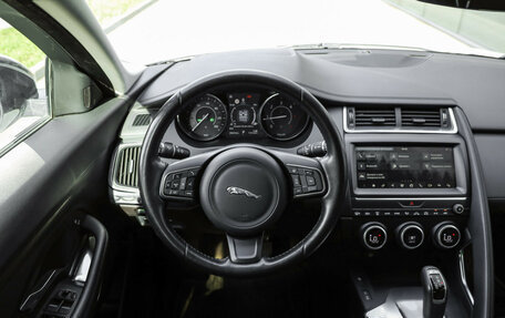 Jaguar E-Pace, 2018 год, 2 599 000 рублей, 15 фотография