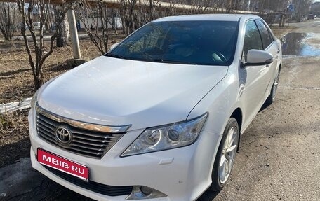 Toyota Camry, 2014 год, 2 100 000 рублей, 1 фотография