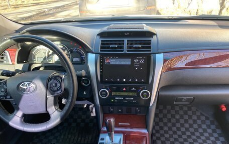 Toyota Camry, 2014 год, 2 100 000 рублей, 19 фотография