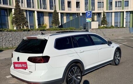 Volkswagen Passat B8 рестайлинг, 2019 год, 3 800 000 рублей, 4 фотография