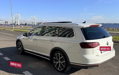 Volkswagen Passat B8 рестайлинг, 2019 год, 3 800 000 рублей, 3 фотография