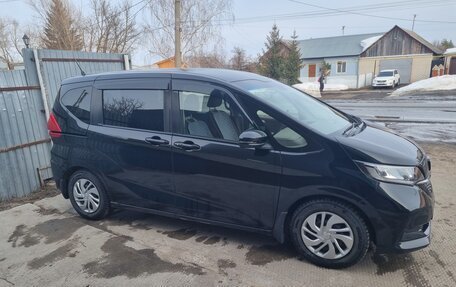 Honda Freed II, 2019 год, 1 620 000 рублей, 3 фотография