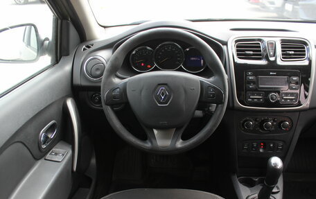 Renault Logan II, 2017 год, 687 000 рублей, 17 фотография