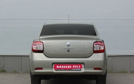 Renault Logan II, 2017 год, 687 000 рублей, 4 фотография