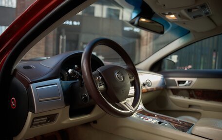 Jaguar XF I рестайлинг, 2008 год, 900 000 рублей, 15 фотография