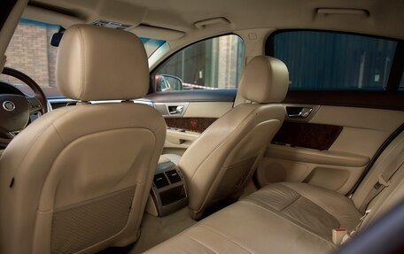 Jaguar XF I рестайлинг, 2008 год, 900 000 рублей, 17 фотография