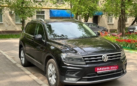 Volkswagen Tiguan II, 2018 год, 2 200 000 рублей, 4 фотография