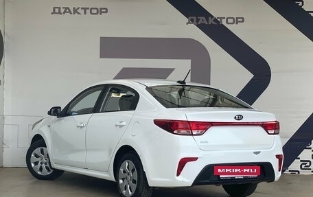 KIA Rio IV, 2017 год, 877 000 рублей, 7 фотография