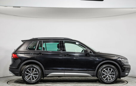 Volkswagen Tiguan II, 2019 год, 2 499 000 рублей, 4 фотография
