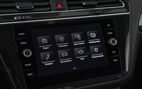 Volkswagen Tiguan II, 2019 год, 2 499 000 рублей, 14 фотография