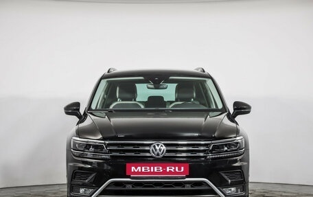 Volkswagen Tiguan II, 2019 год, 2 499 000 рублей, 2 фотография