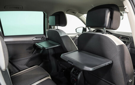 Volkswagen Tiguan II, 2019 год, 2 499 000 рублей, 32 фотография
