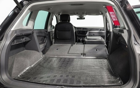 Volkswagen Tiguan II, 2019 год, 2 499 000 рублей, 30 фотография