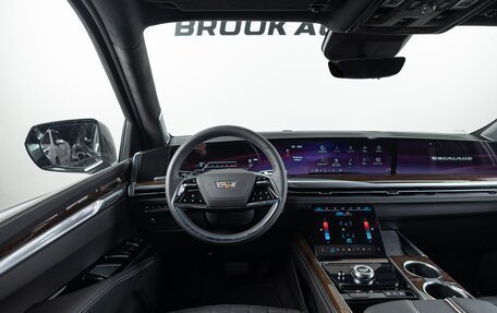Cadillac Escalade V, 2025 год, 21 990 000 рублей, 13 фотография