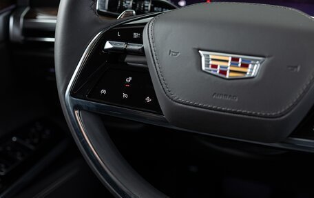 Cadillac Escalade V, 2025 год, 21 990 000 рублей, 16 фотография